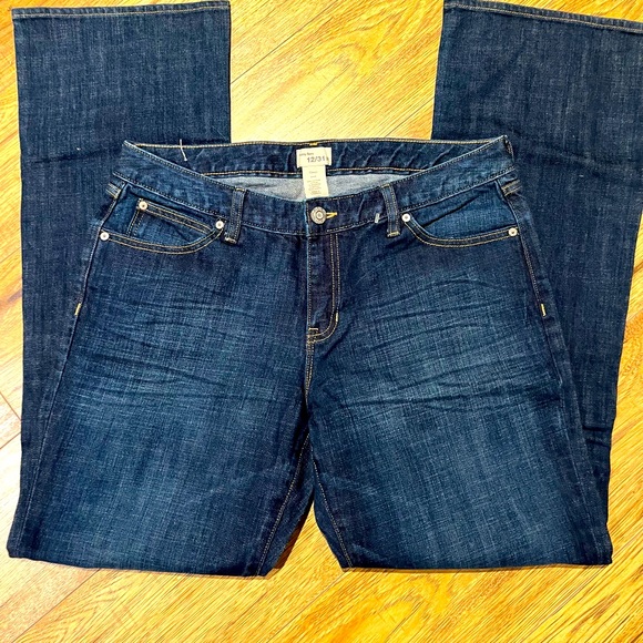 Gap Jeans (Curvy Flare)- Brand New Size 12 waist, 31 inseam - Picture 1 of 5